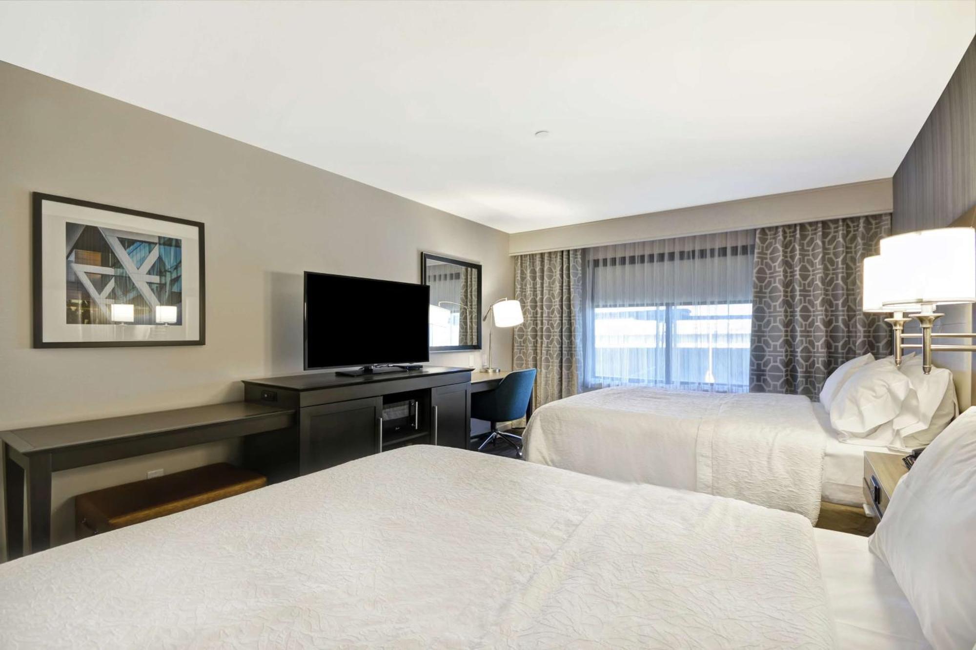 Hampton Inn & Suites Los Angeles Burbank Airport Exteriör bild