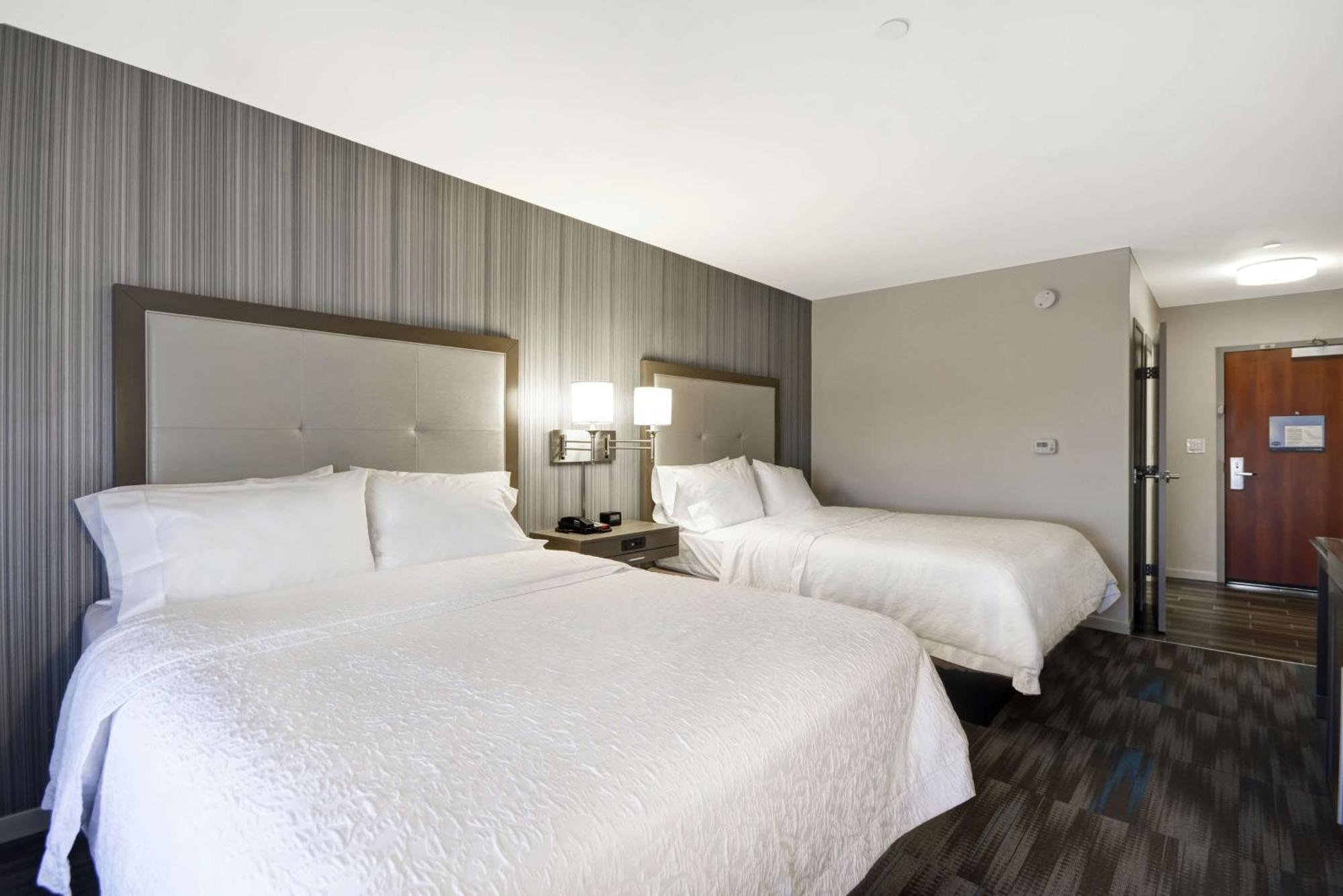 Hampton Inn & Suites Los Angeles Burbank Airport Exteriör bild