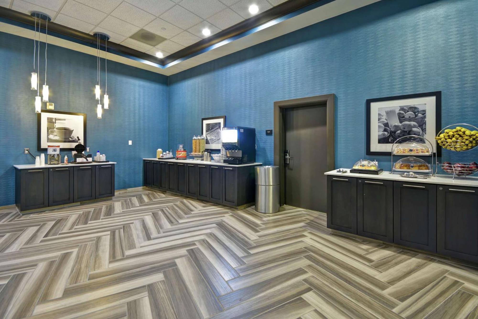 Hampton Inn & Suites Los Angeles Burbank Airport Exteriör bild